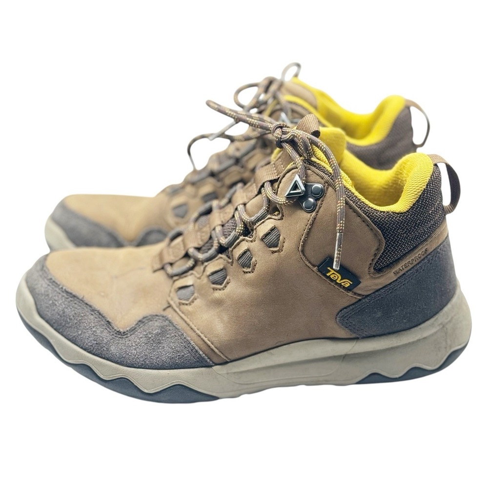 Teva Arrowood Lux Mid Waterproof Boots Men 7.5 Brown Beige